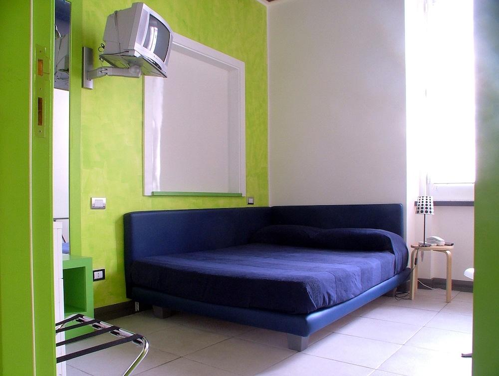 Caracciolo 10 Bed & Breakfast Naples Exterior photo