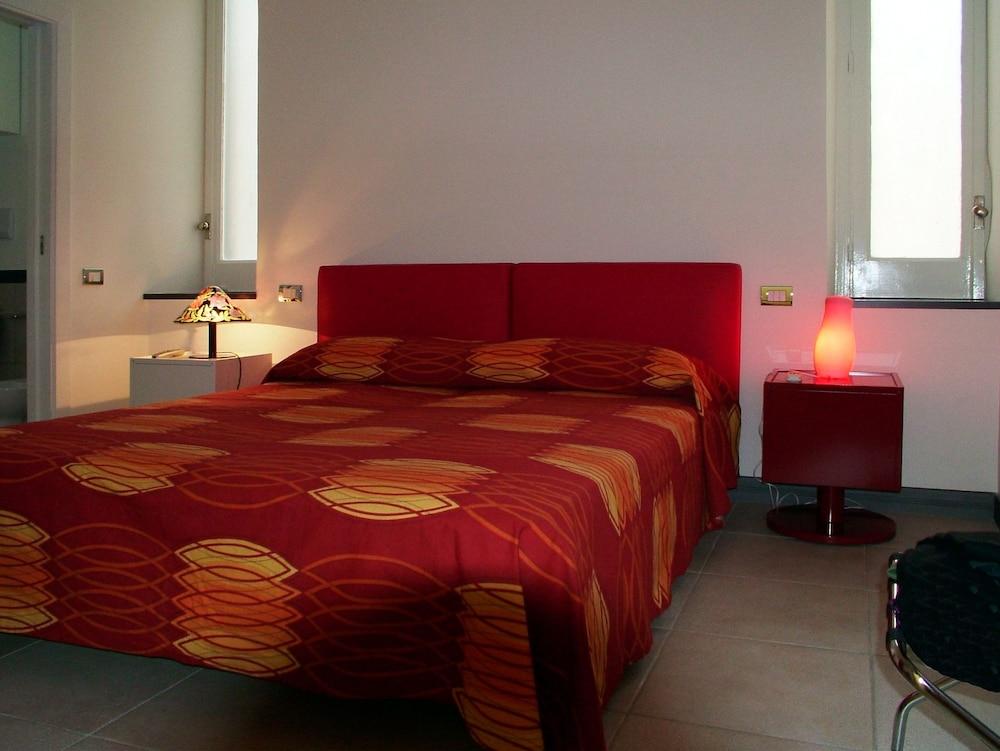 Caracciolo 10 Bed & Breakfast Naples Exterior photo